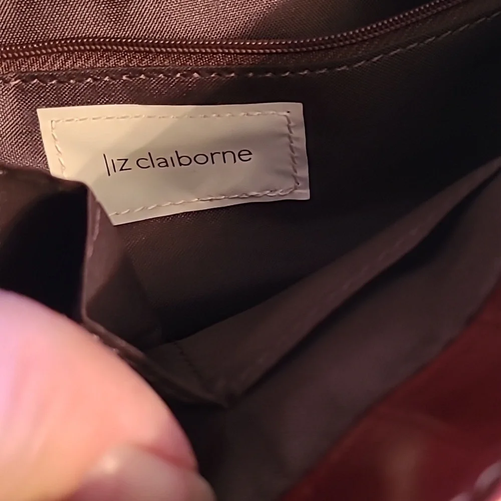 Liz Claiborne small purse - Picture 3 of 5